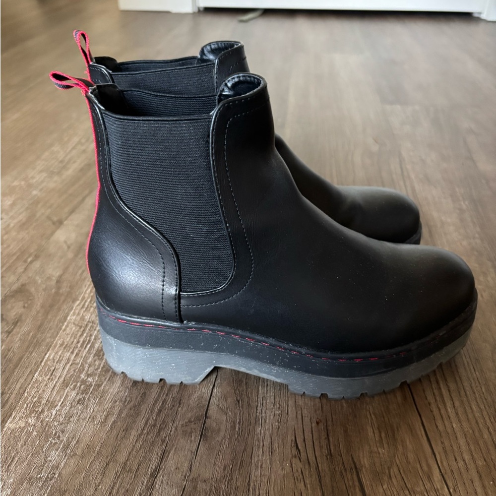 Mia Black Ankle Platform Boots